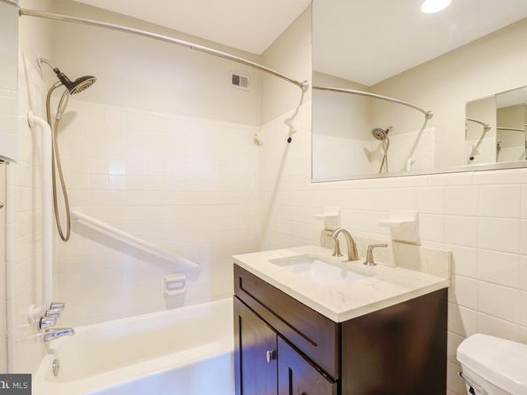 53 Skyhill Road 204, Alexandria VA 22314