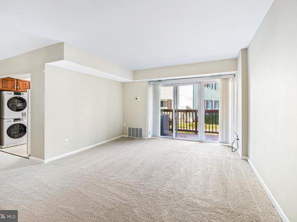 53 Skyhill Road 204, Alexandria VA 22314