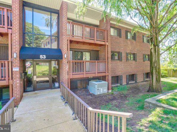 53 Skyhill Road 204, Alexandria VA 22314