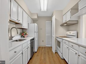 1808 Old Meadow Road 507, Mclean VA 22102