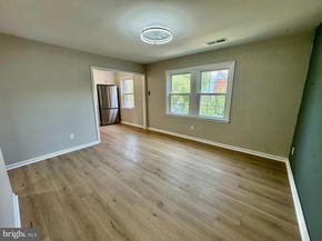 2008 38TH Street SE 302, Washington DC 20020