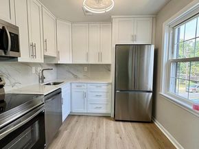 2008 38TH Street SE 302, Washington DC 20020