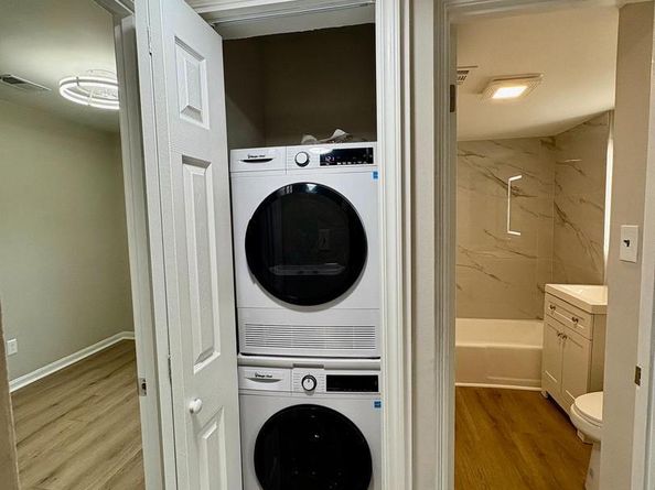 2008 38TH Street SE 302, Washington DC 20020