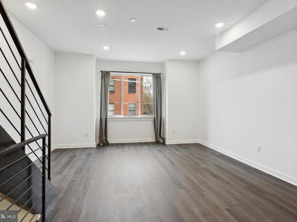 2032 N 18TH Street, Philadelphia PA 19121