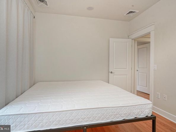 538 Leverington Avenue C, Philadelphia PA 19128