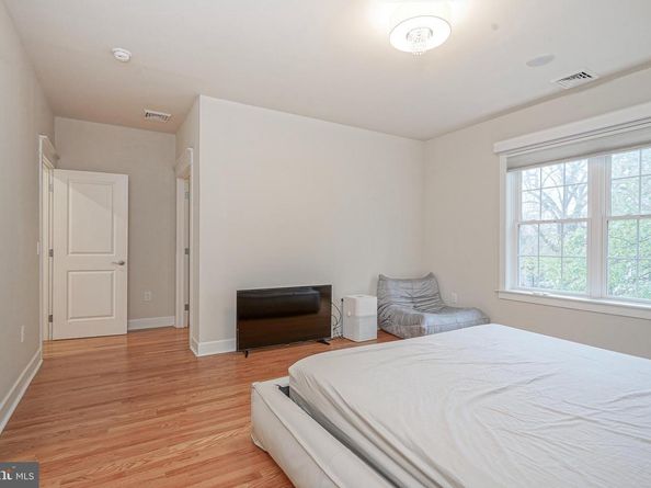 538 Leverington Avenue C, Philadelphia PA 19128