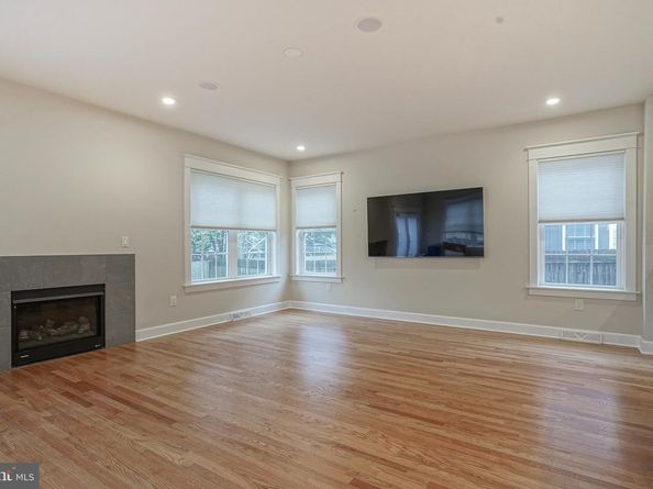 538 Leverington Avenue C, Philadelphia PA 19128