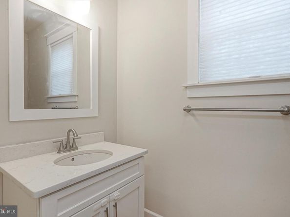 538 Leverington Avenue C, Philadelphia PA 19128