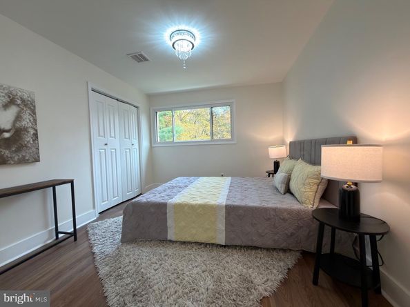 7101 N Mount Pleasant Place, Philadelphia PA 19119