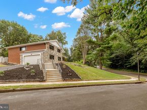 7101 N Mount Pleasant Place, Philadelphia PA 19119