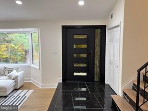 7101 N Mount Pleasant Place, Philadelphia PA 19119