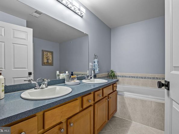 5302 Knox Court 5302, Warwick PA 18974