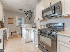 864 North Avenue, Springfield PA 19064