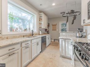 864 North Avenue, Springfield PA 19064