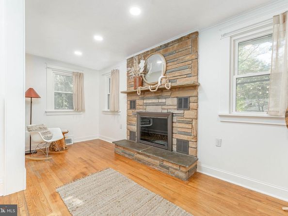 864 North Avenue, Springfield PA 19064