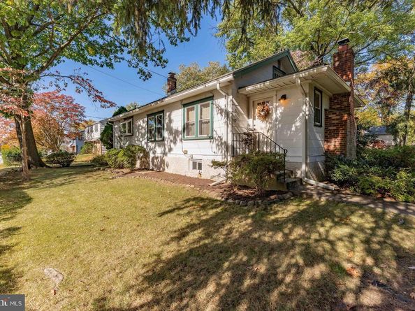 864 North Avenue, Springfield PA 19064