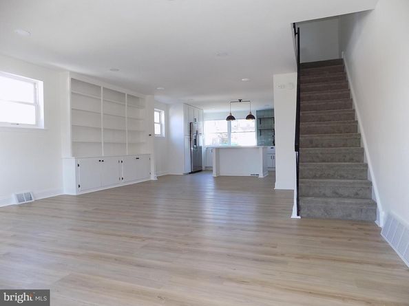 3645 Academy Road, Philadelphia PA 19154