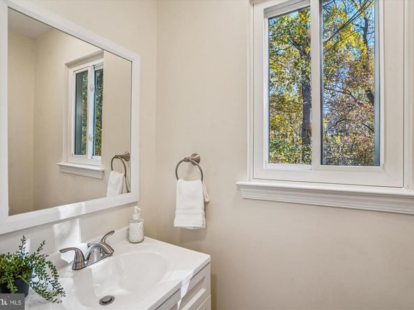 10132 Colebrook Avenue, Potomac MD 20854