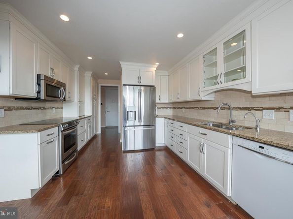 1001 City Avenue EC1106, Wynnewood PA 19096