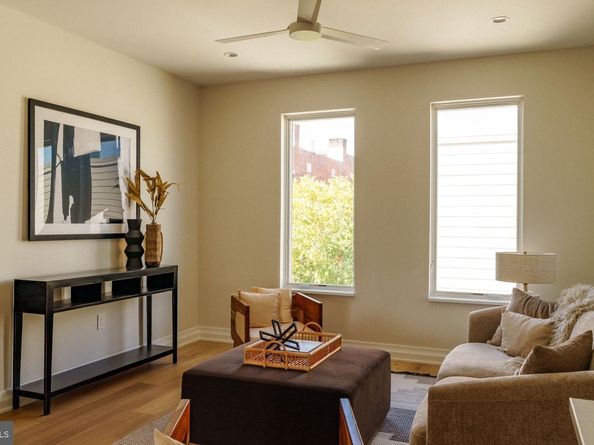 2104 Naudain Street, Philadelphia PA 19146