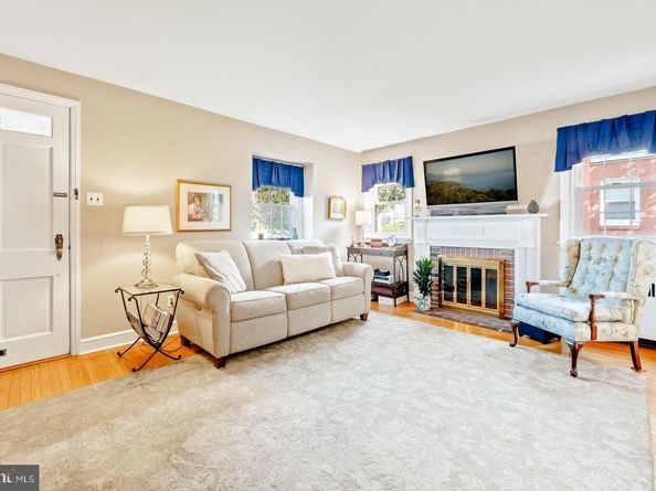 9415 Evans Street, Philadelphia PA 19115