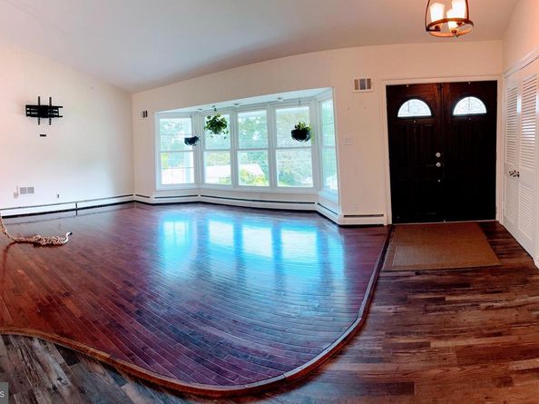 536 Cardinal Drive, Dresher PA 19025