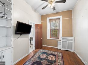 7301 Chestnut Ave, Elkins Park PA 19027