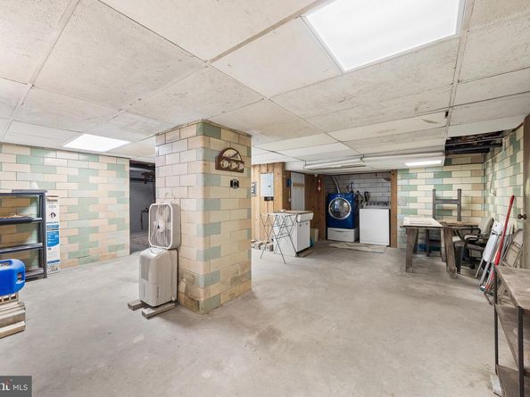 7301 Chestnut Ave, Elkins Park PA 19027