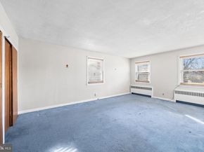 7301 Chestnut Ave, Elkins Park PA 19027