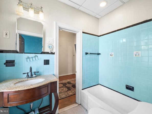 7301 Chestnut Ave, Elkins Park PA 19027