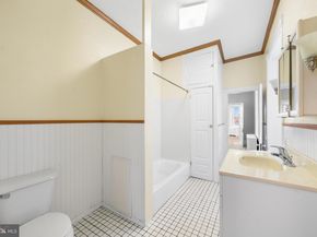 7301 Chestnut Ave, Elkins Park PA 19027