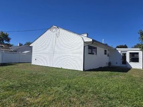 702 Beaumont Road, Fairless Hills PA 19030