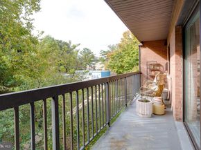 3230 S 28TH Street 401, Alexandria VA 22302