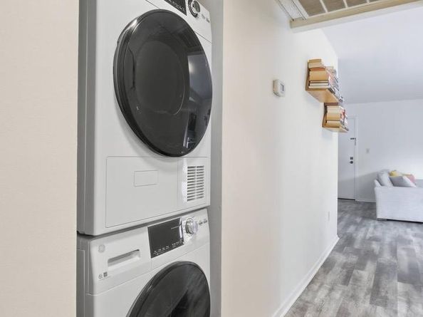 3230 S 28TH Street 401, Alexandria VA 22302