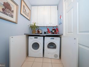 1900 John F Kennedy Boulevard 809, Philadelphia PA 19103