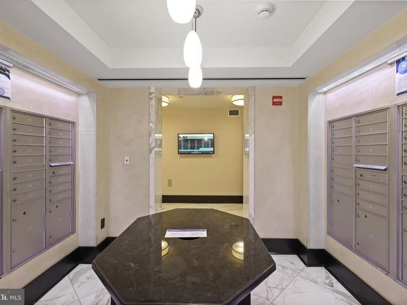 1111 19TH Street N 1707, Arlington VA 22209