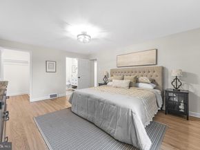 8208 Forrest Avenue, Elkins Park PA 19027