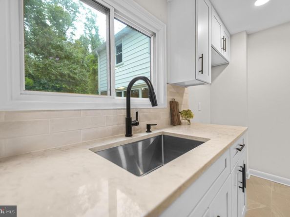8208 Forrest Avenue, Elkins Park PA 19027