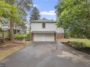 8208 Forrest Avenue, Elkins Park PA 19027