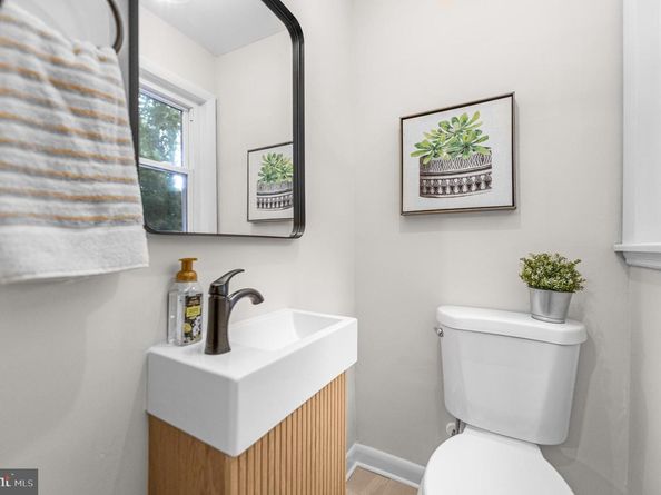 8208 Forrest Avenue, Elkins Park PA 19027