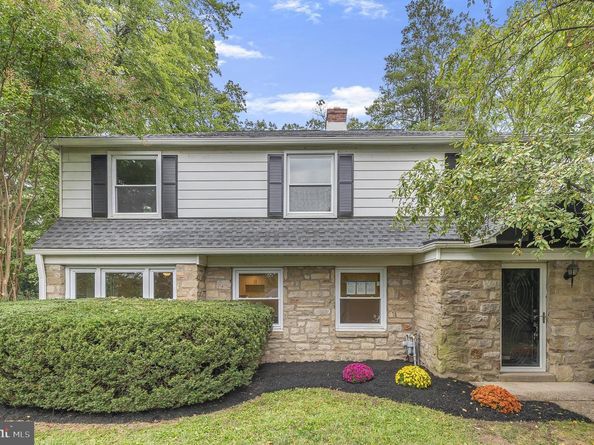 8208 Forrest Avenue, Elkins Park PA 19027