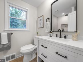 8208 Forrest Avenue, Elkins Park PA 19027
