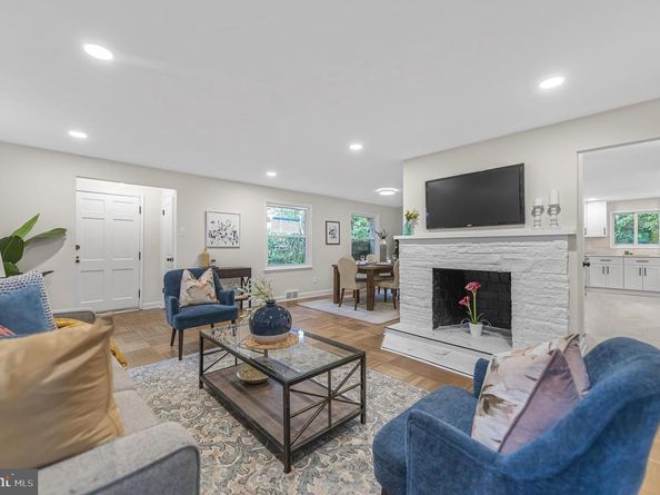 8208 Forrest Avenue, Elkins Park PA 19027