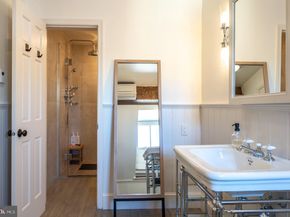 411 S Columbus Street 8, Alexandria VA 22314