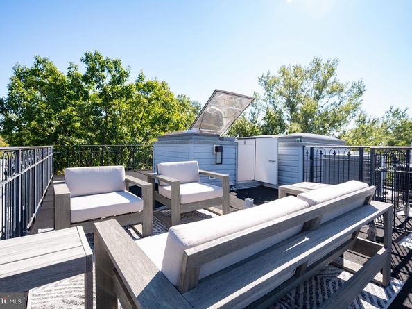 411 S Columbus Street 8, Alexandria VA 22314
