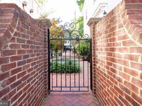 411 S Columbus Street 8, Alexandria VA 22314
