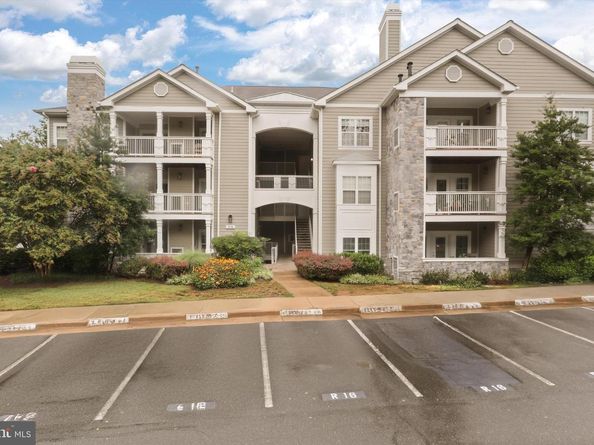 1716 Lake Shore Crest Drive 33, Reston VA 20190