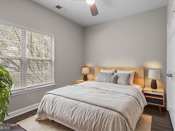 1716 Lake Shore Crest Drive 33, Reston VA 20190