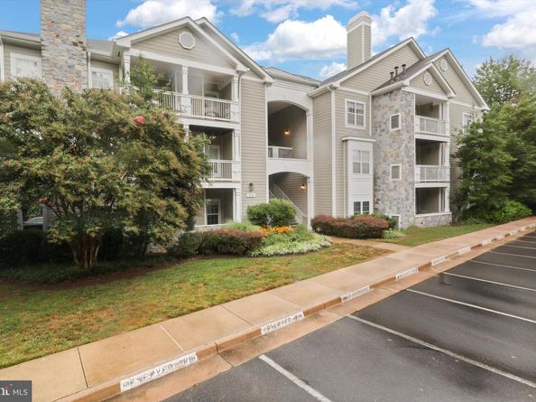 1716 Lake Shore Crest Drive 33, Reston VA 20190