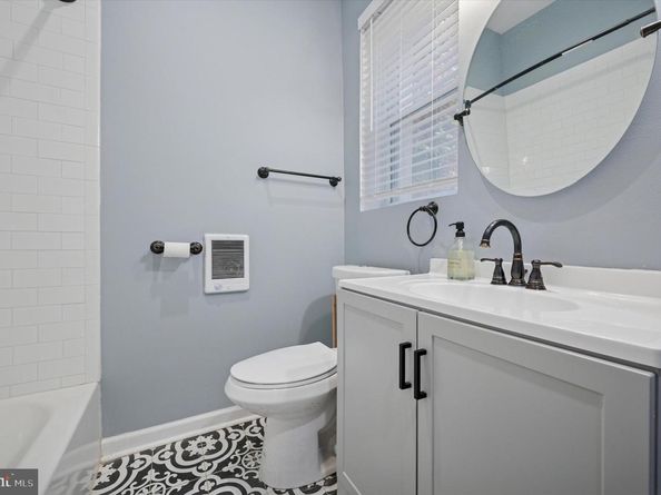 6033 Vine Street, Philadelphia PA 19139